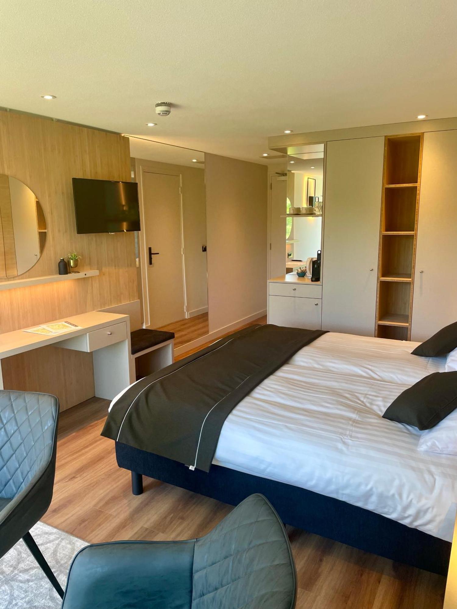 Hotel - B&B - Appartement De Zevende Heerlijkheid 슬레나켄 외부 사진